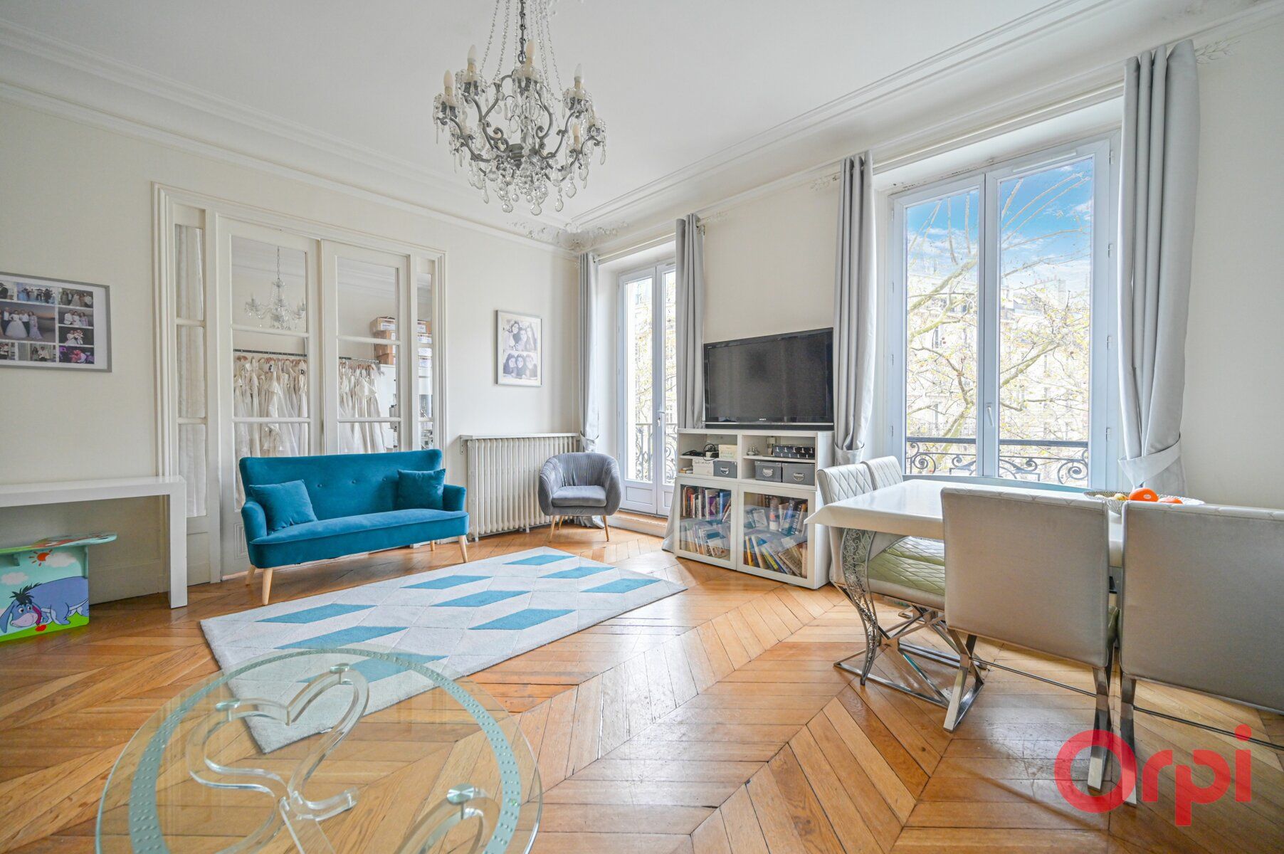 Appartement à vendre 4 115.05m2 à Paris 11 vignette-2