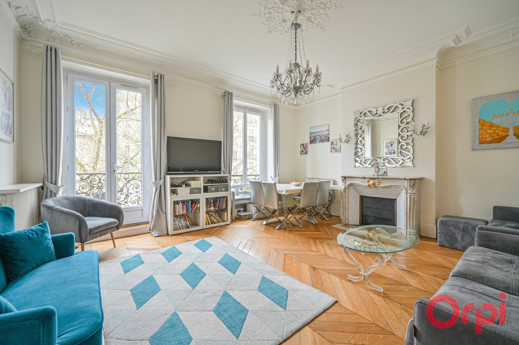 Appartement à vendre 4 115.05m2 à Paris 11 vignette-1