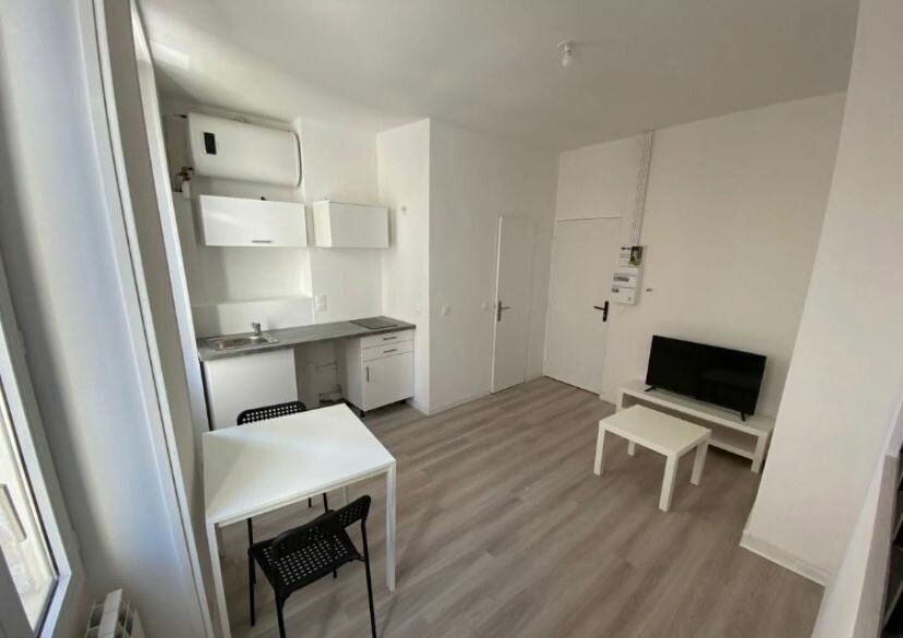 Appartement à louer 0 m2 à Marseille 4 vignette-1