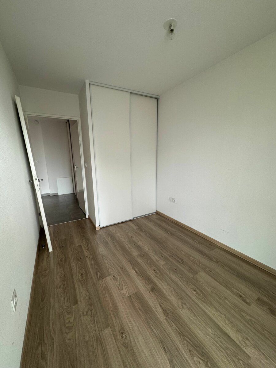 Appartement à vendre 3 59.61m2 à Toulouse vignette-4