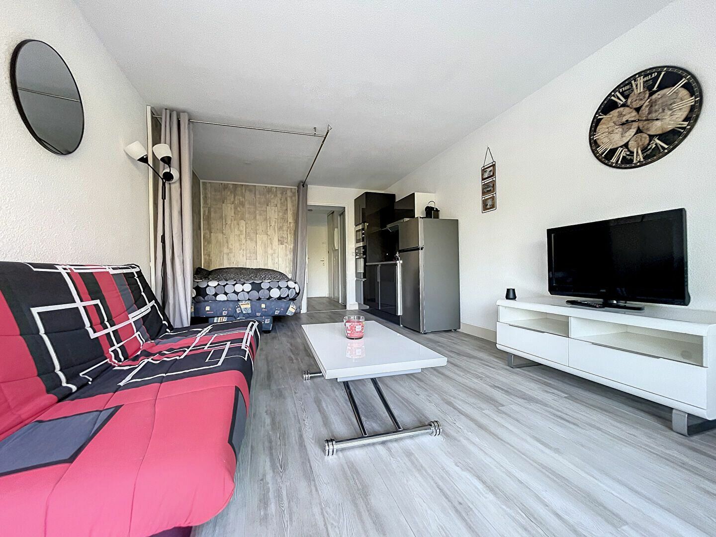 Appartement à vendre 1 27m2 à Saint-Raphaël vignette-3