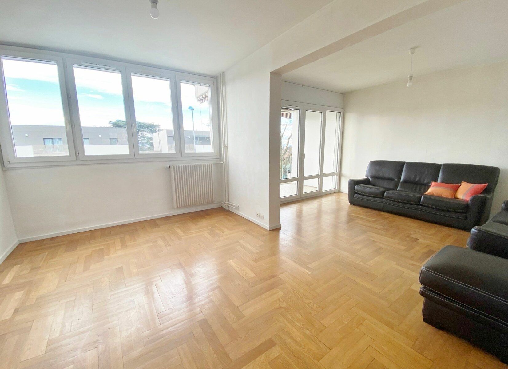 Appartement à vendre 6 111.8m2 à Sainte-Foy-lès-Lyon vignette-2