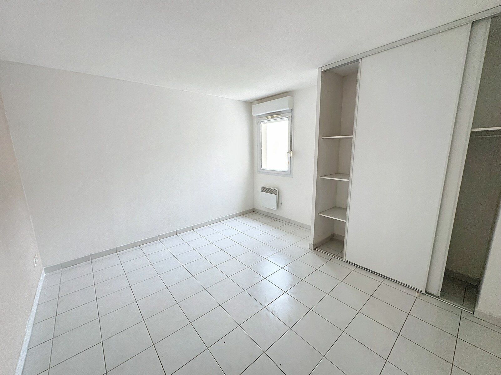 Appartement à vendre 2 51m2 à Avignon vignette-5
