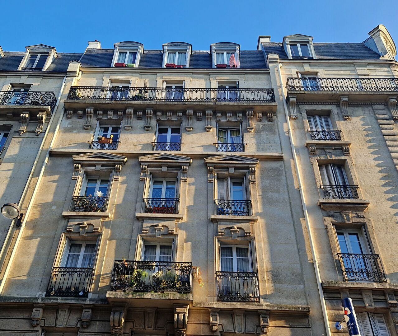 Appartement à vendre 3 46.95m2 à Paris 15 vignette-2