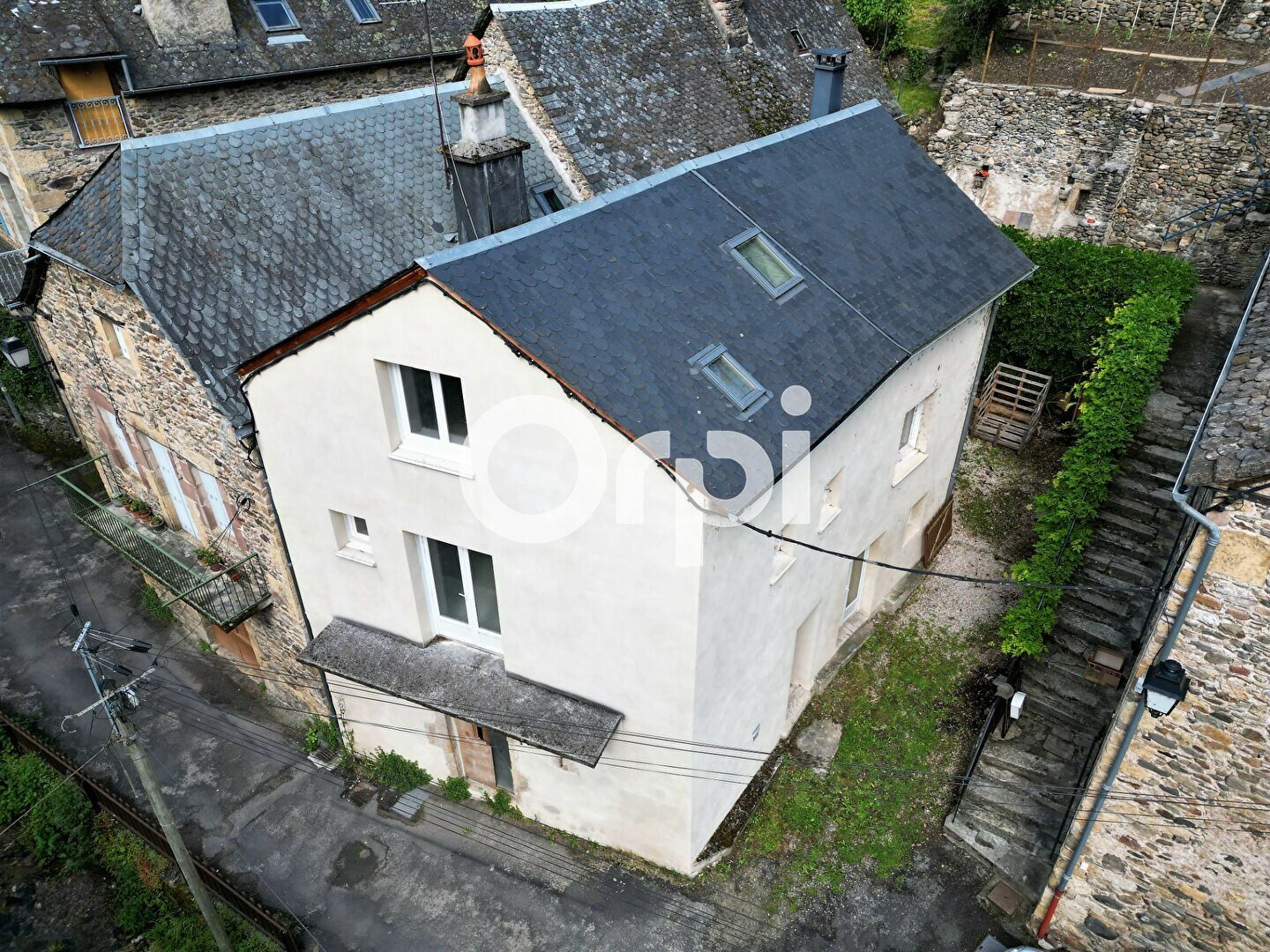 Maison à vendre 4 90m2 à Saint-Geniez-d'Olt vignette-1