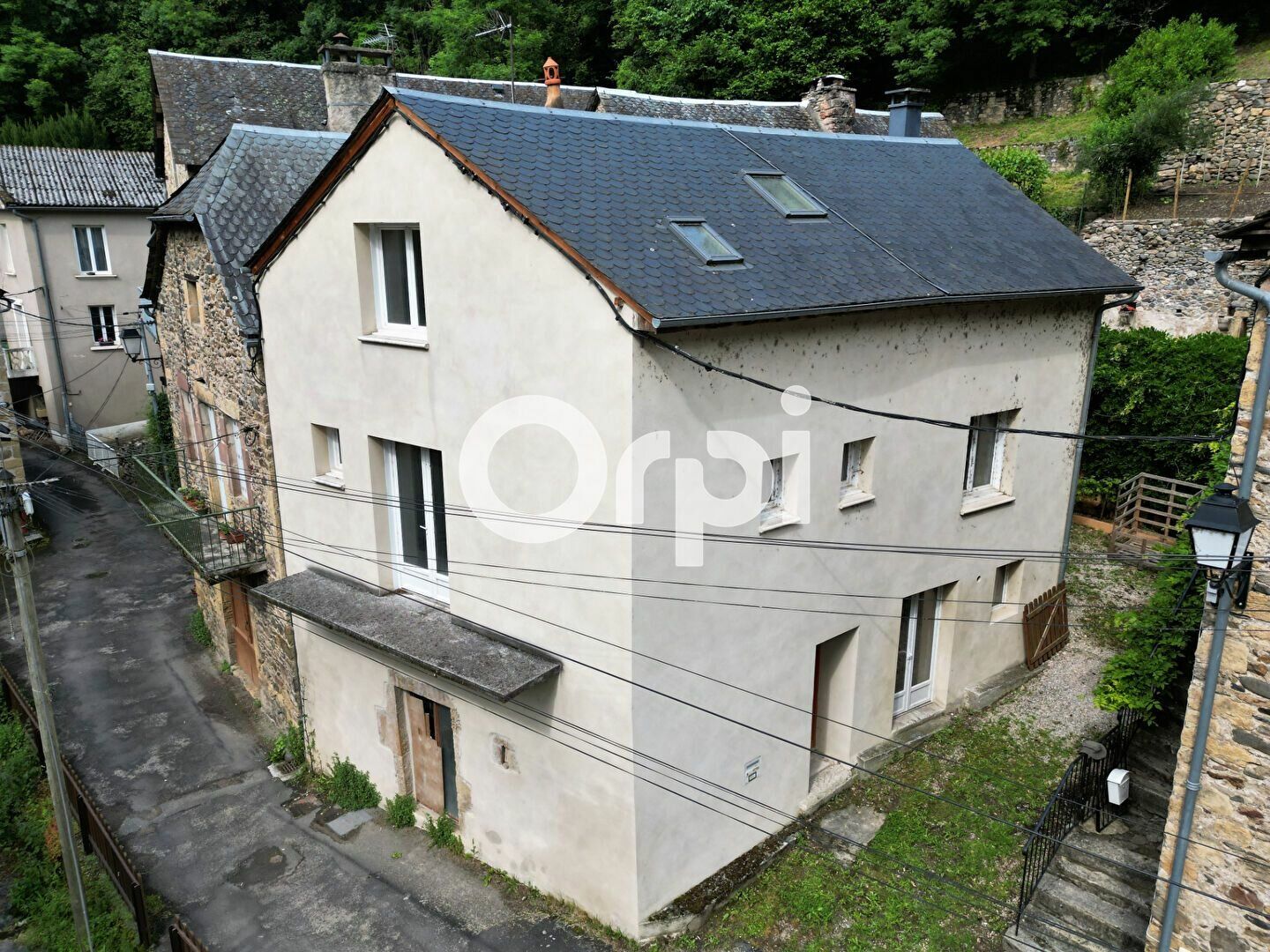 Maison à vendre 4 90m2 à Saint-Geniez-d'Olt vignette-4