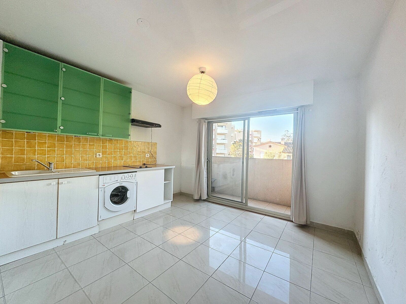 Appartement à vendre 1 21.6m2 à Sainte-Maxime vignette-2