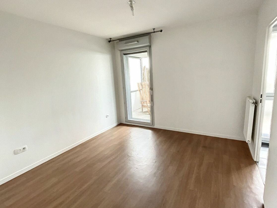 Appartement à vendre 2 4365m2 à Brétigny-sur-Orge vignette-2