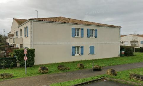 Immeuble à vendre 2 30m2 à Tonnay-Charente vignette-1