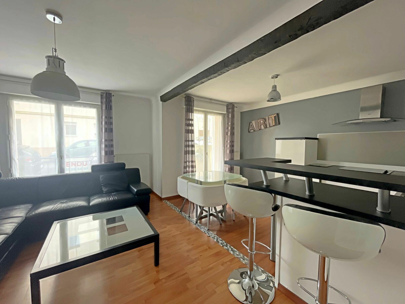 Appartement à vendre 3 58.86m2 à La Roche-sur-Yon vignette-2