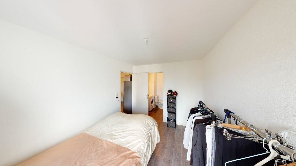 Appartement à vendre 2 m2 à Vaulx-en-Velin vignette-5