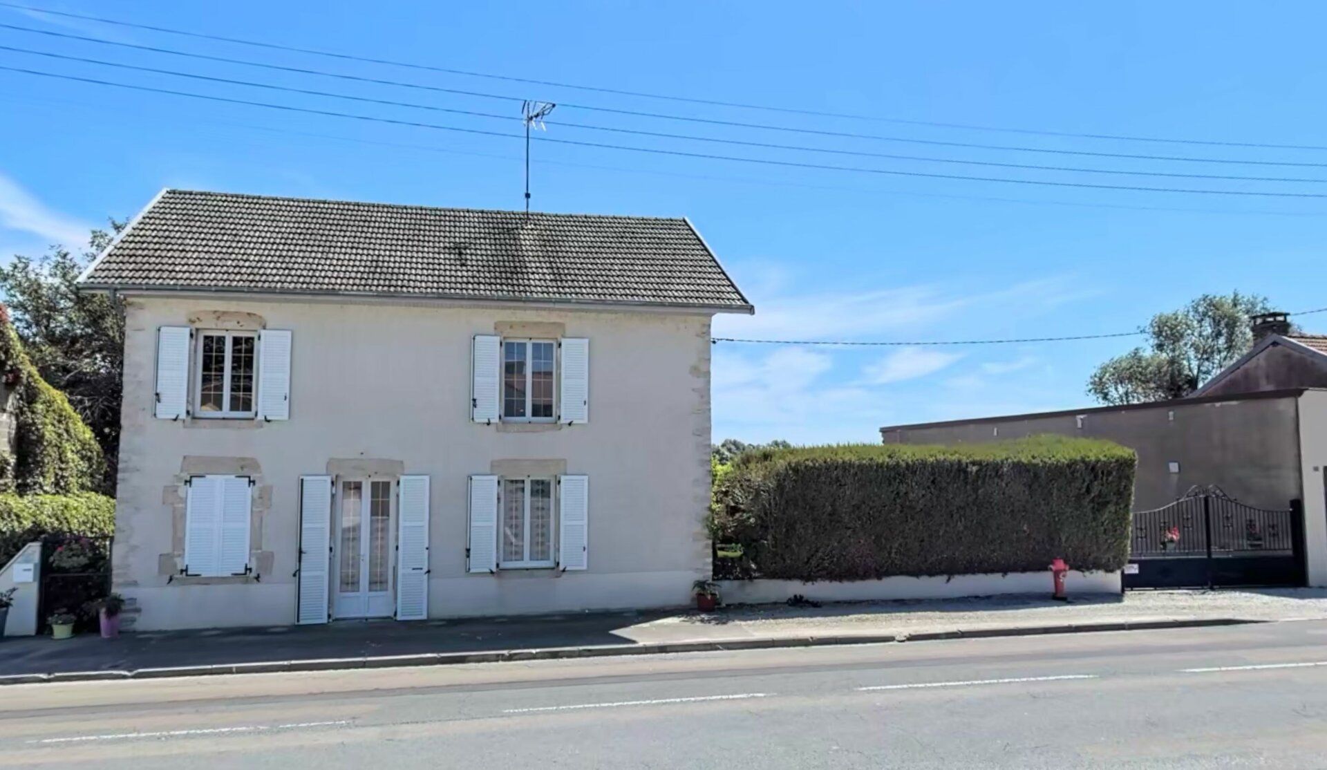 Maison à vendre 6 114m2 à Pontailler-sur-Saône vignette-13
