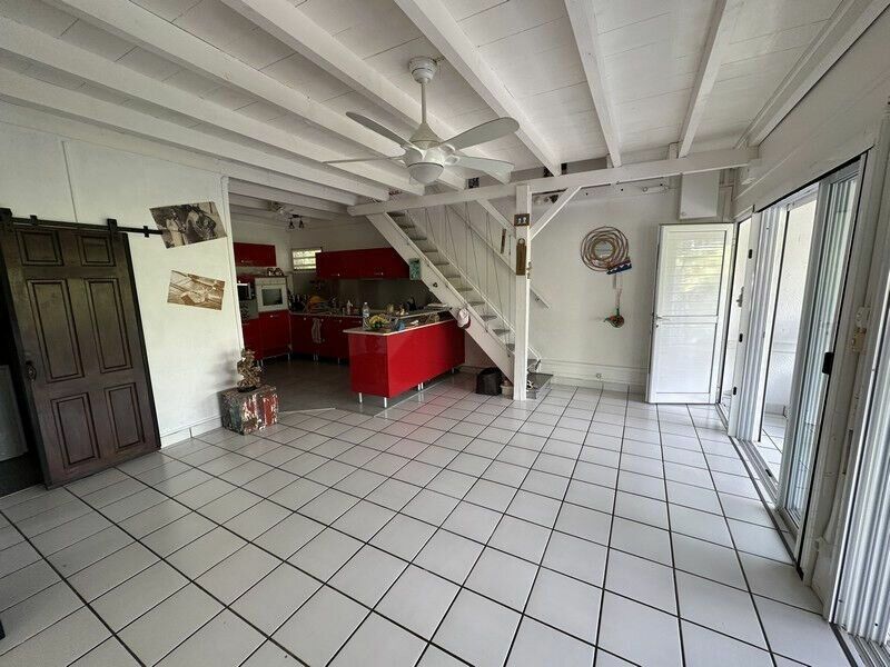 Appartement à vendre 5 117.31m2 à Saint-François vignette-2