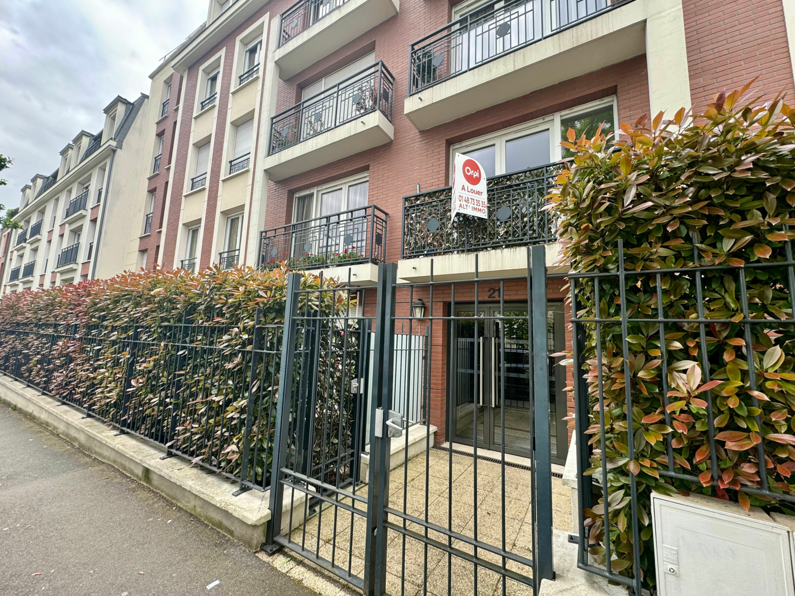 Appartement à louer 3 59.1m2 à Nogent-sur-Marne vignette-1