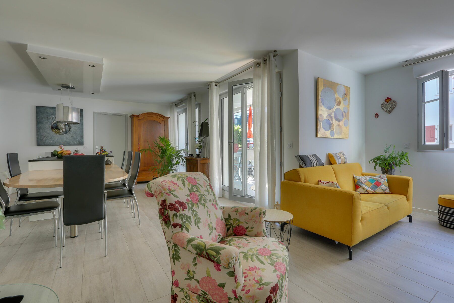 Appartement à vendre 4 96.61m2 à Saint-Jean-de-Luz vignette-1
