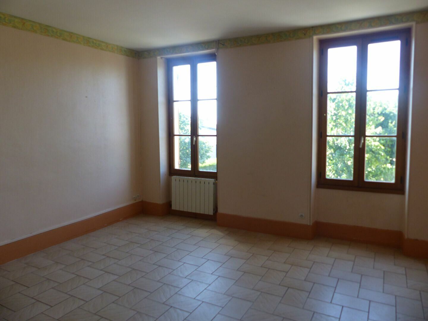 Appartement à louer 1 59m2 à Pouilly-sur-Loire vignette-1