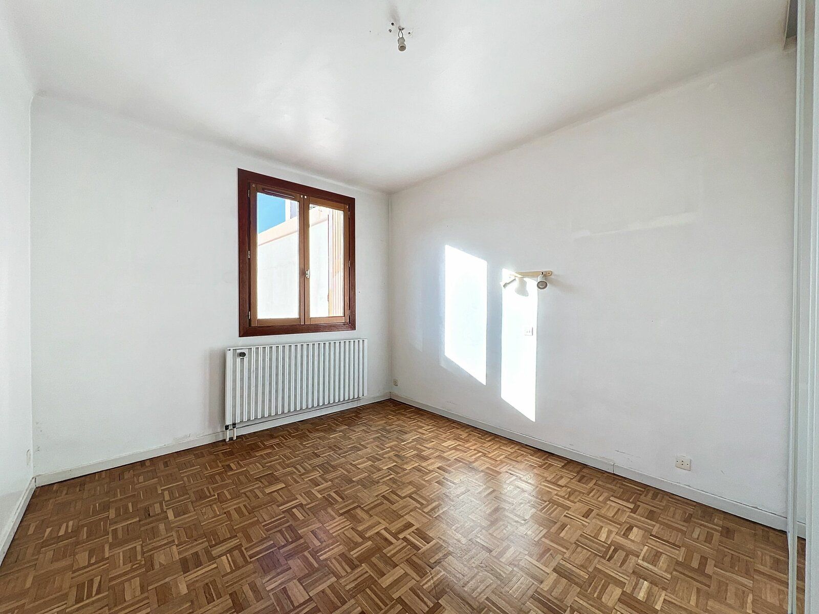 Appartement à vendre 3 68.27m2 à Saint-Raphaël vignette-7