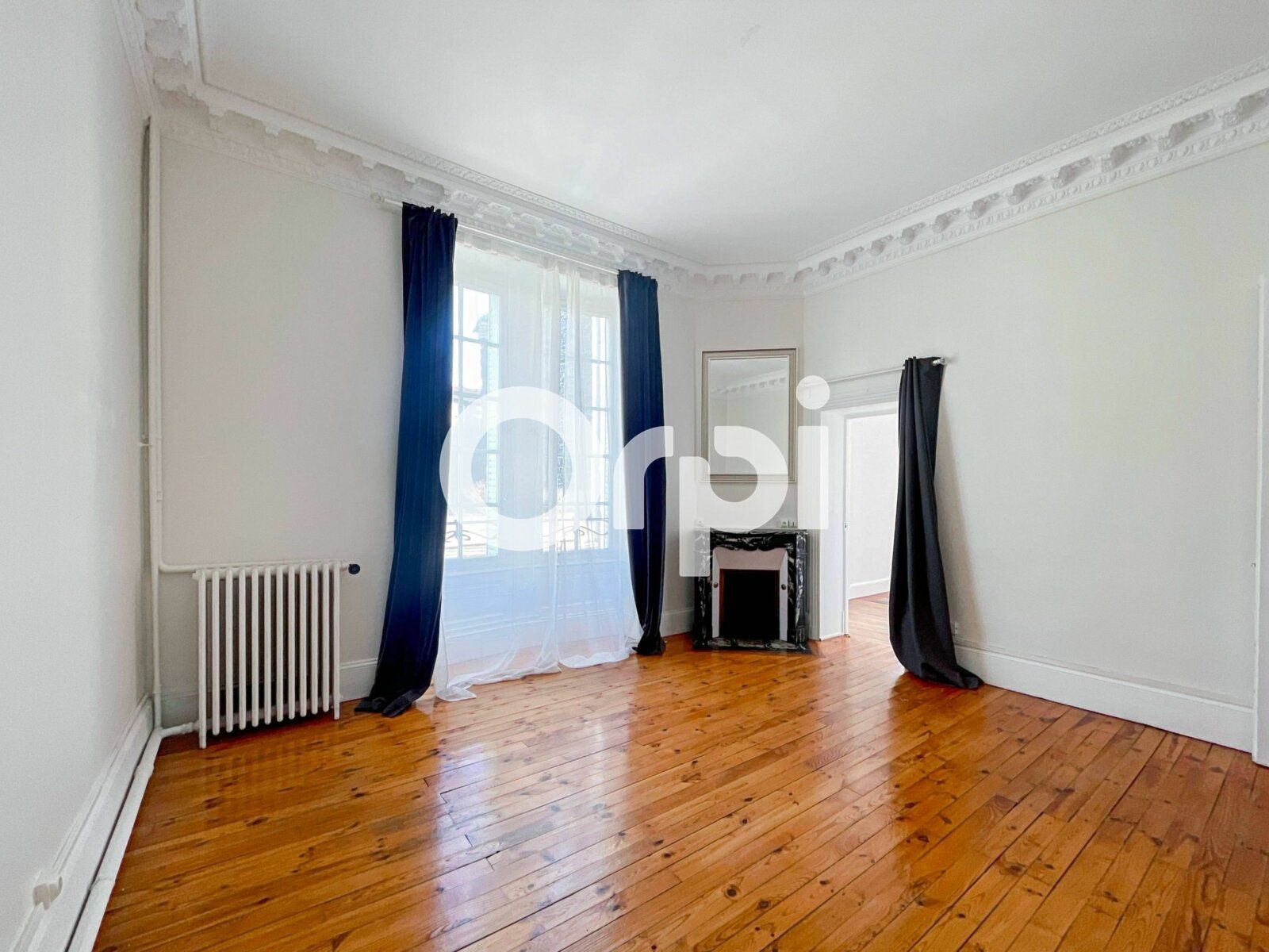 Appartement à vendre 5 158.16m2 à Clermont-Ferrand vignette-1