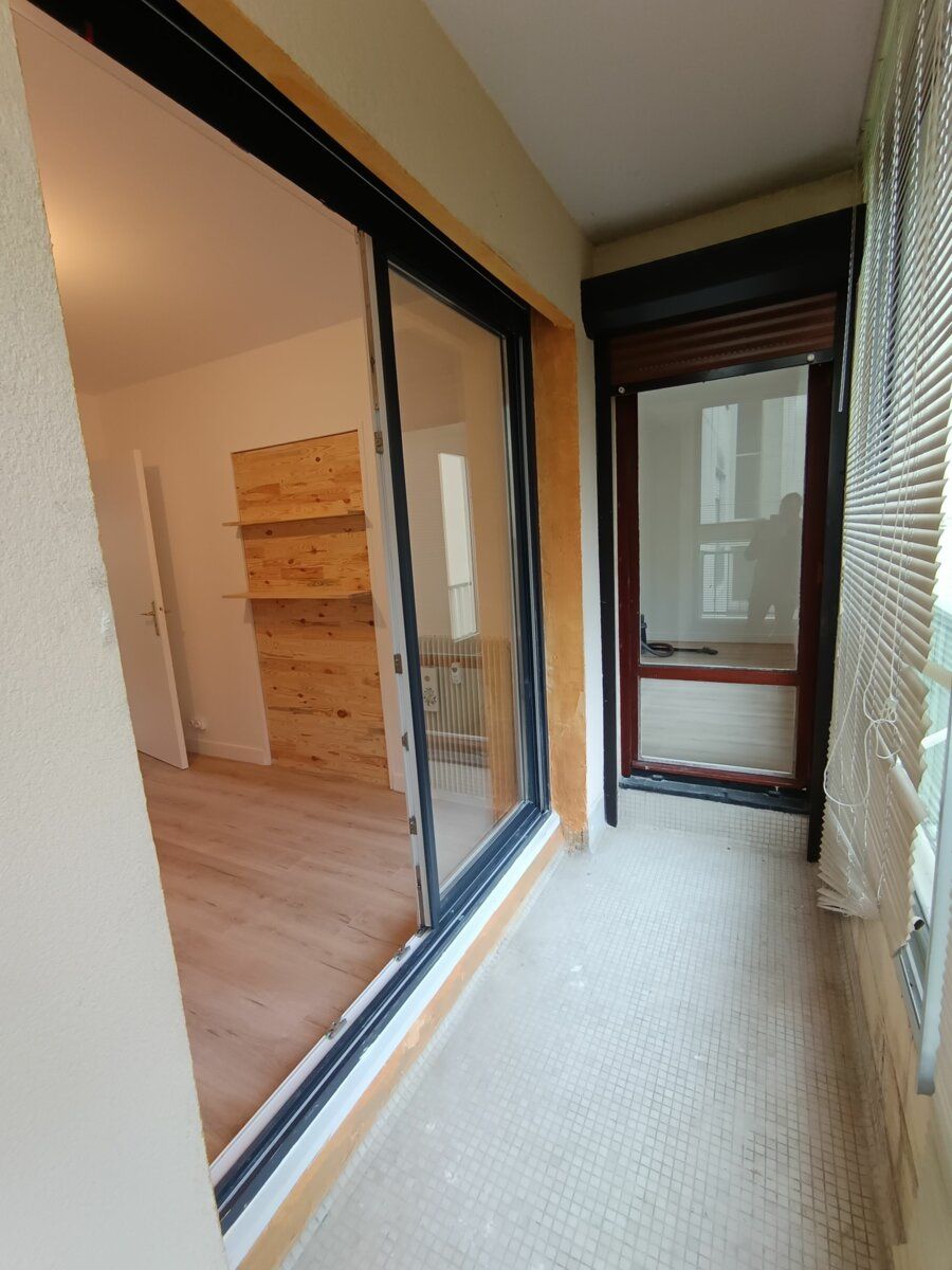 Appartement à louer 3 m2 à Reims vignette-11