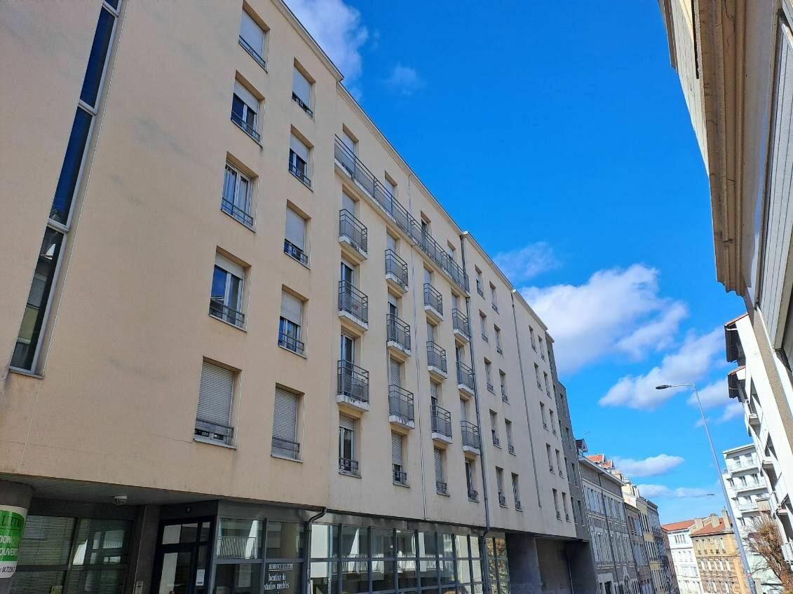 Appartement à louer 1 27.84m2 à Saint-Étienne vignette-1