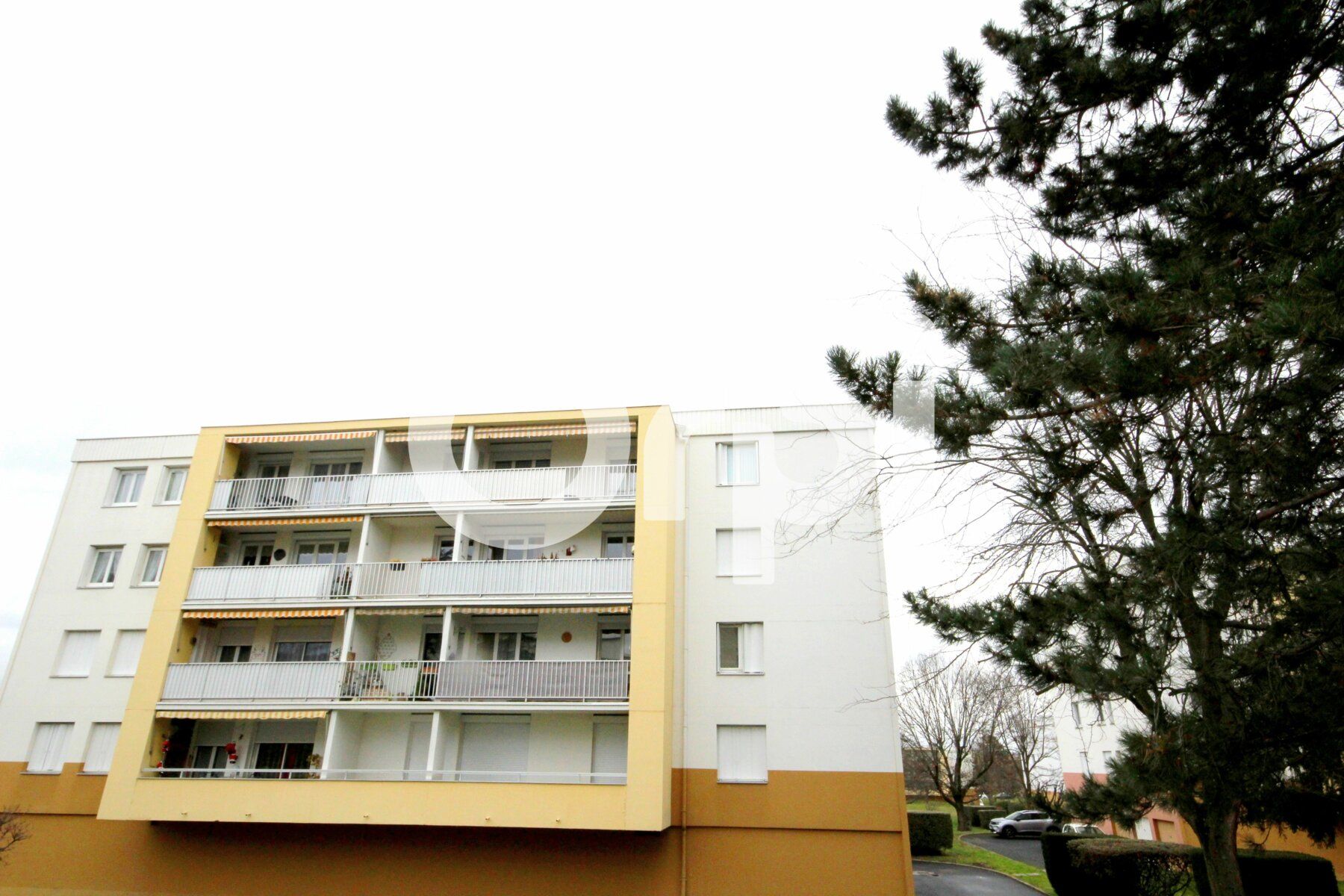 Appartement à vendre 4 88m2 à Cournon-d'Auvergne vignette-1