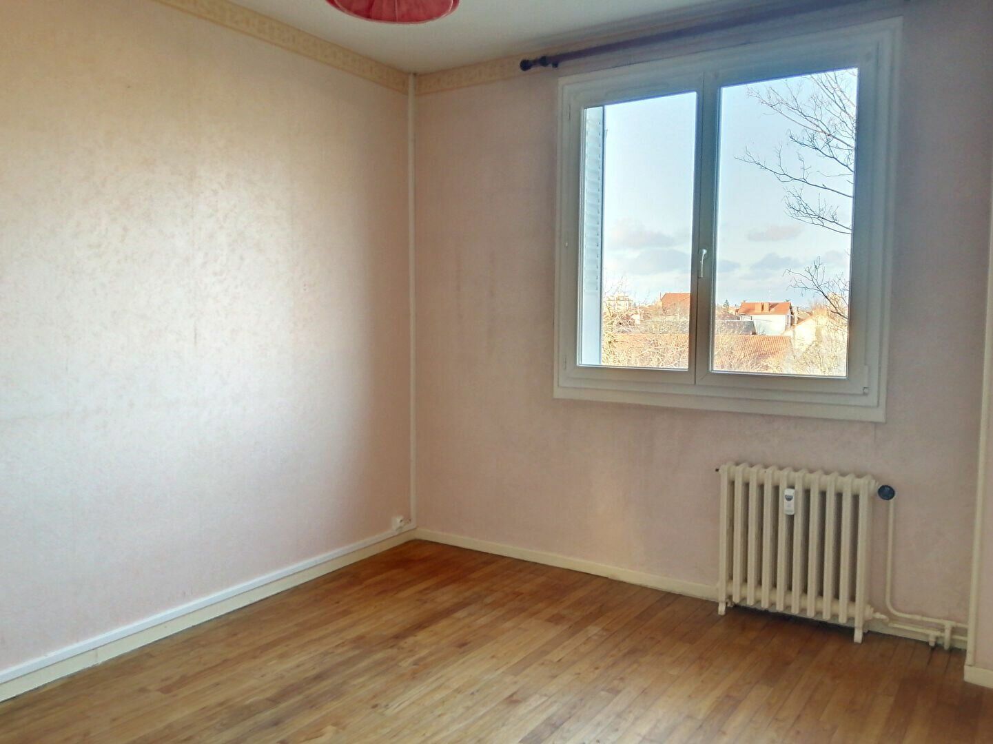 Appartement à vendre 3 59m2 à Montluçon vignette-5