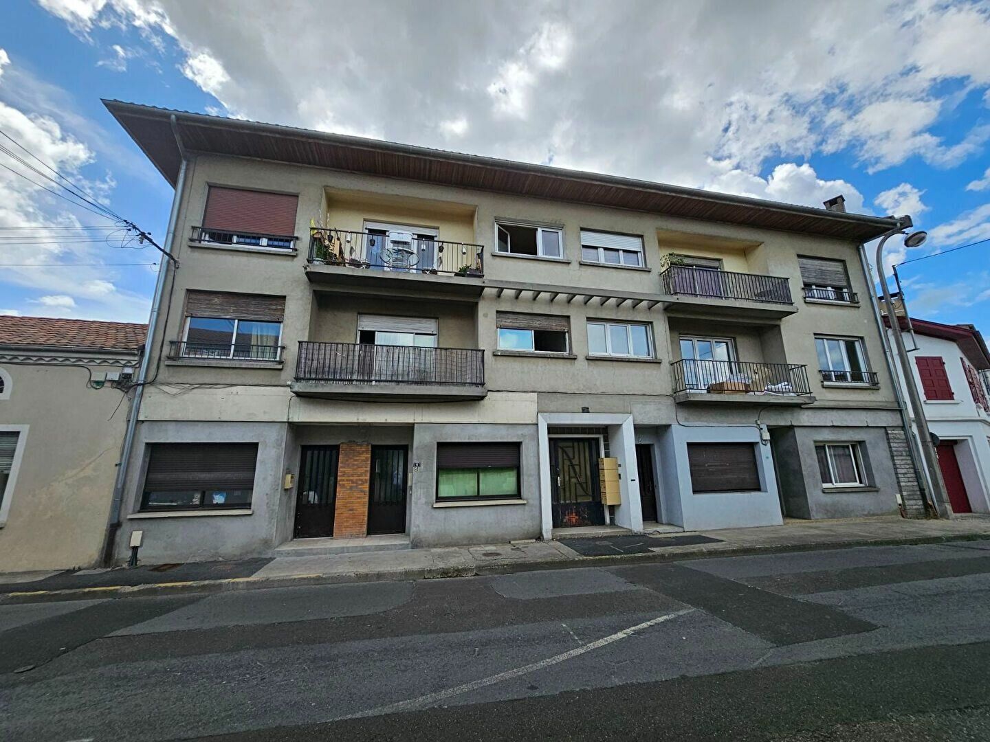 Appartement à vendre 4 84.42m2 à Mont-de-Marsan vignette-1