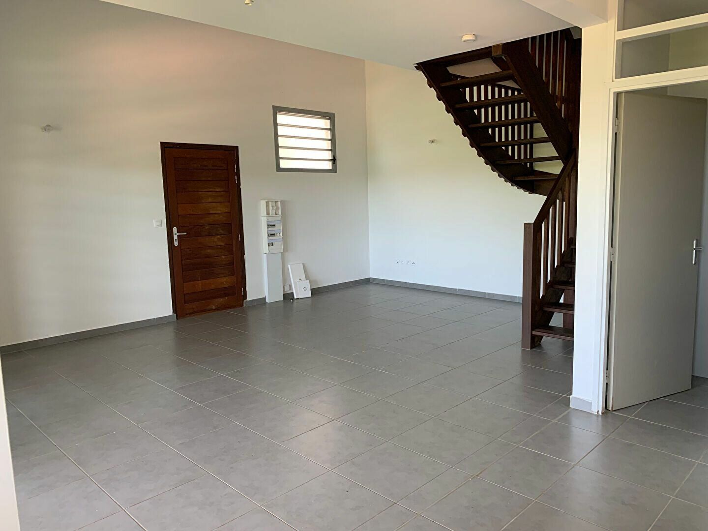 Appartement à vendre 4 107.05m2 à Cayenne vignette-6