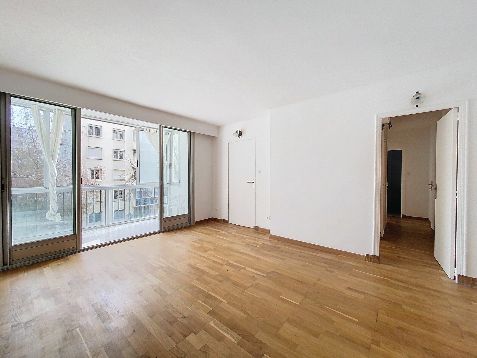 Appartement à vendre 3 63.03m2 à Saint-Cloud vignette-4