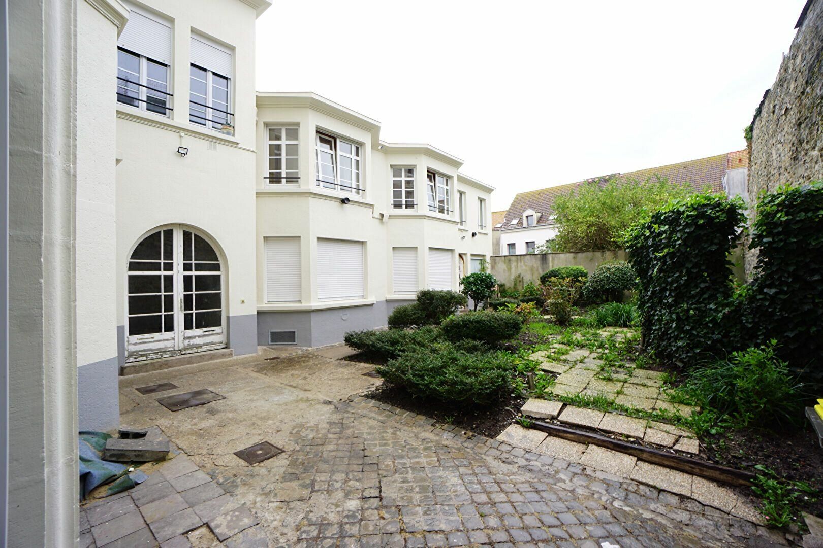 Appartement à vendre 1 m2 à Boulogne-sur-Mer vignette-1