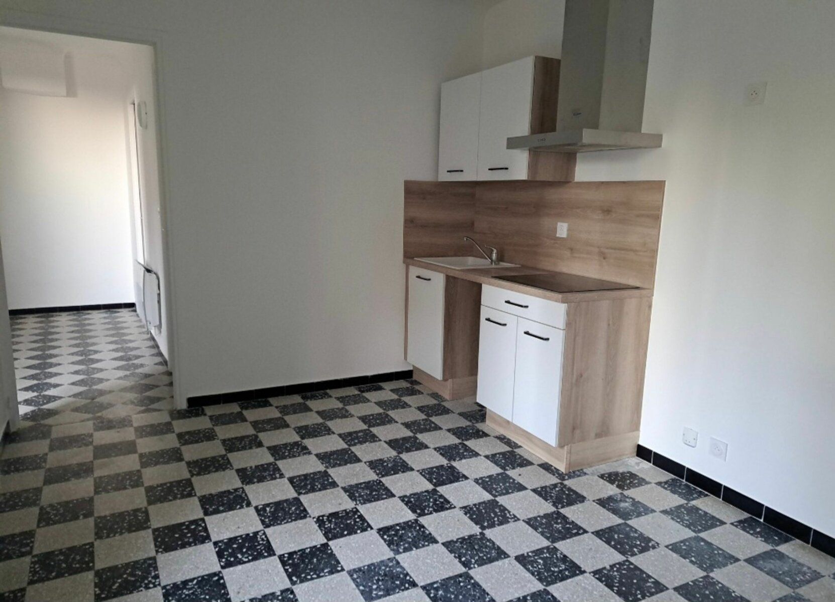 Appartement à louer 3 83.47m2 à Cabrières vignette-2