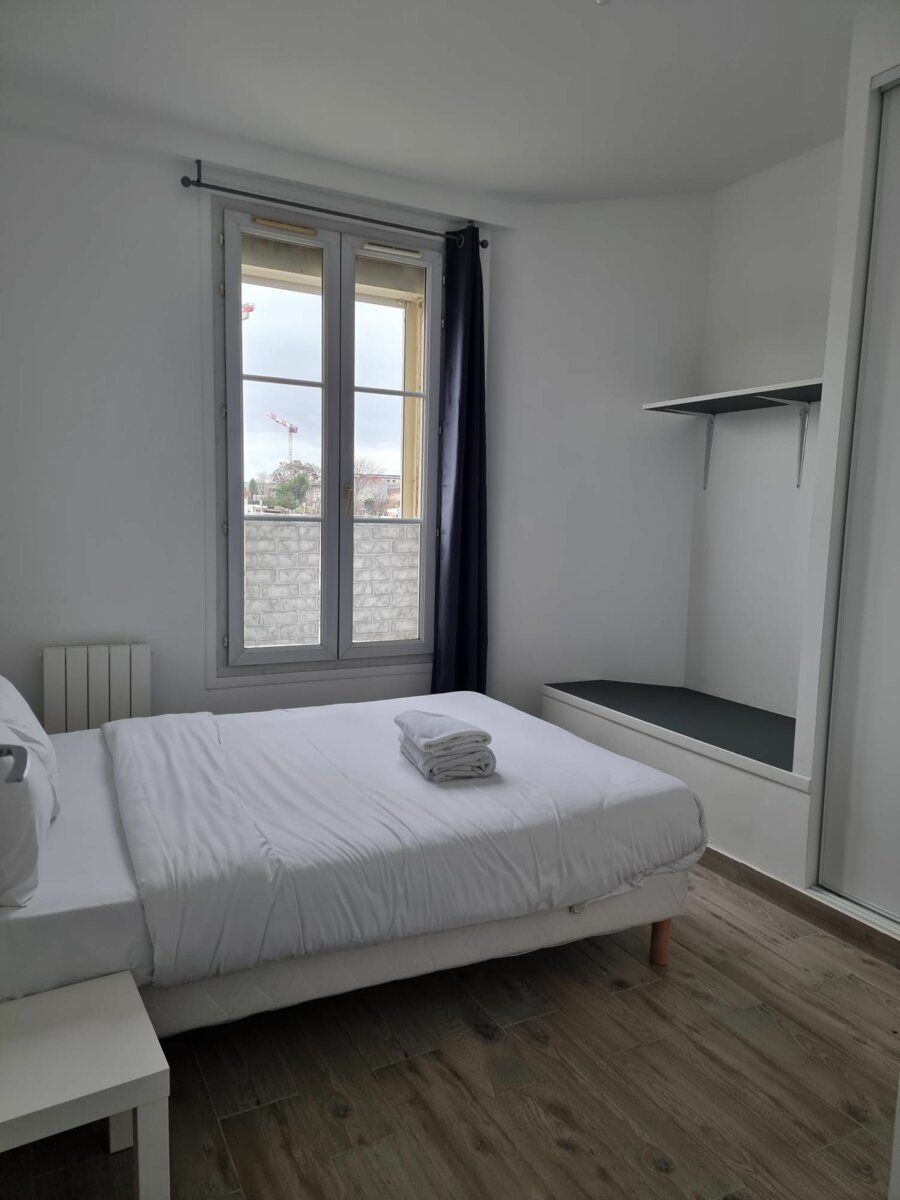 Appartement à louer 4 m2 à Ivry-sur-Seine vignette-4