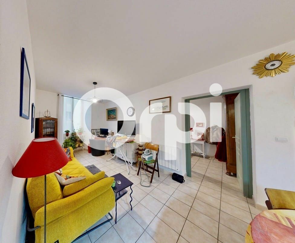 Appartement à vendre 2 55m2 à Villeneuve-de-Berg vignette-2