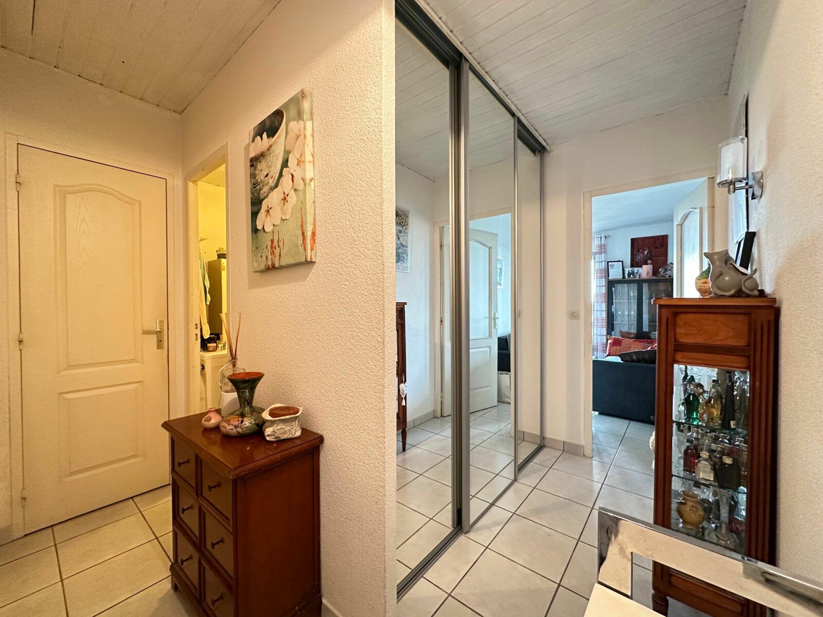 Appartement à vendre 2 m2 à Saint-Palais-sur-Mer vignette-9
