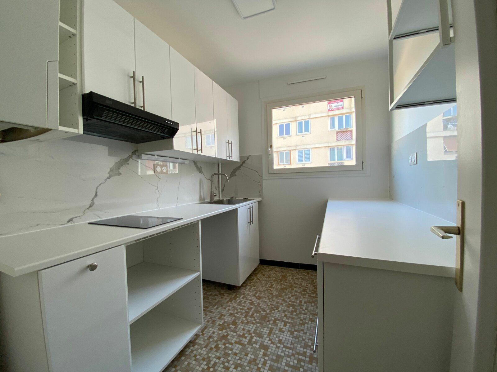 Appartement à louer 1 m2 à Champigny-sur-Marne vignette-5