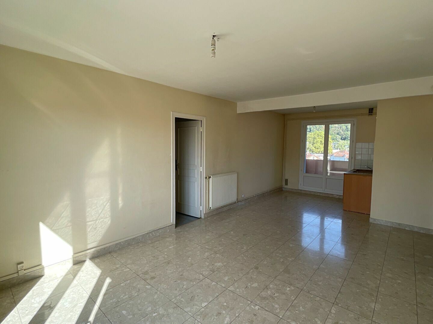 Appartement à vendre 3 m2 à Saint-Martin-d'Hères vignette-3