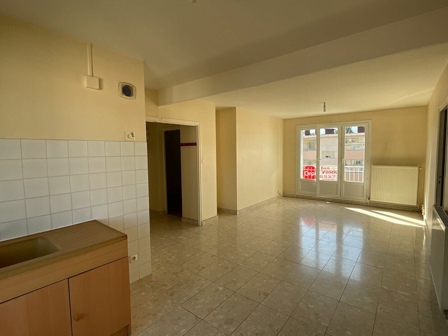 Appartement à vendre 3 m2 à Saint-Martin-d'Hères vignette-2