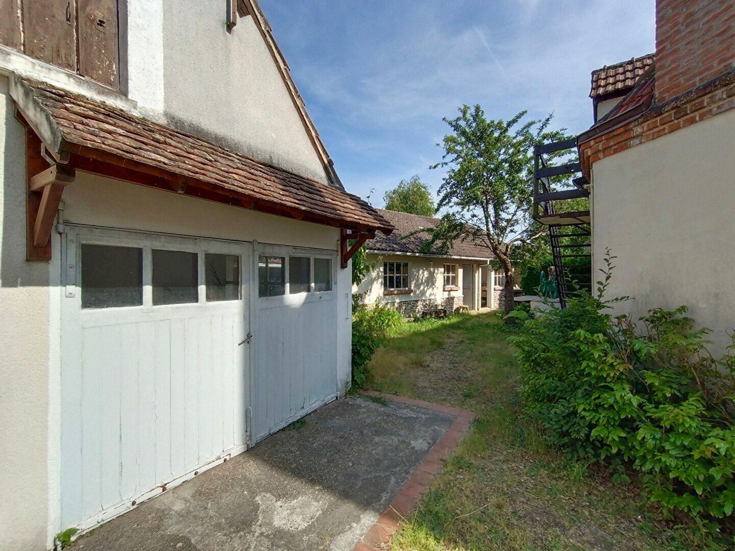 Maison à vendre 4 228m2 à Selles-Saint-Denis vignette-4