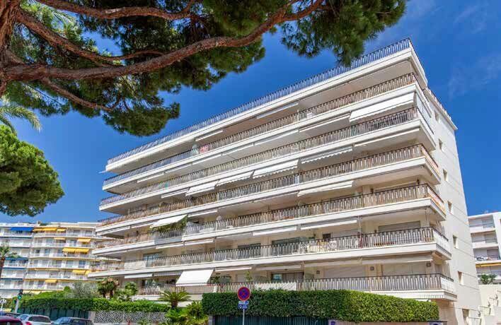 Appartement à vendre 4 140m2 à Cannes vignette-12