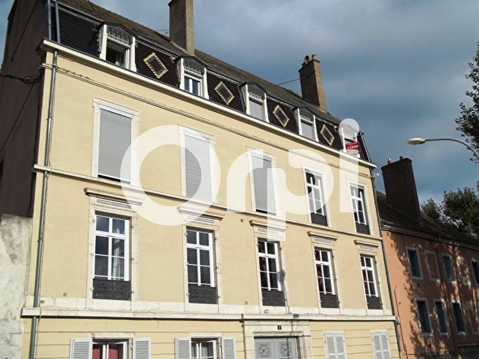 Appartement à louer 3 75m2 à Chalon-sur-Saône vignette-1