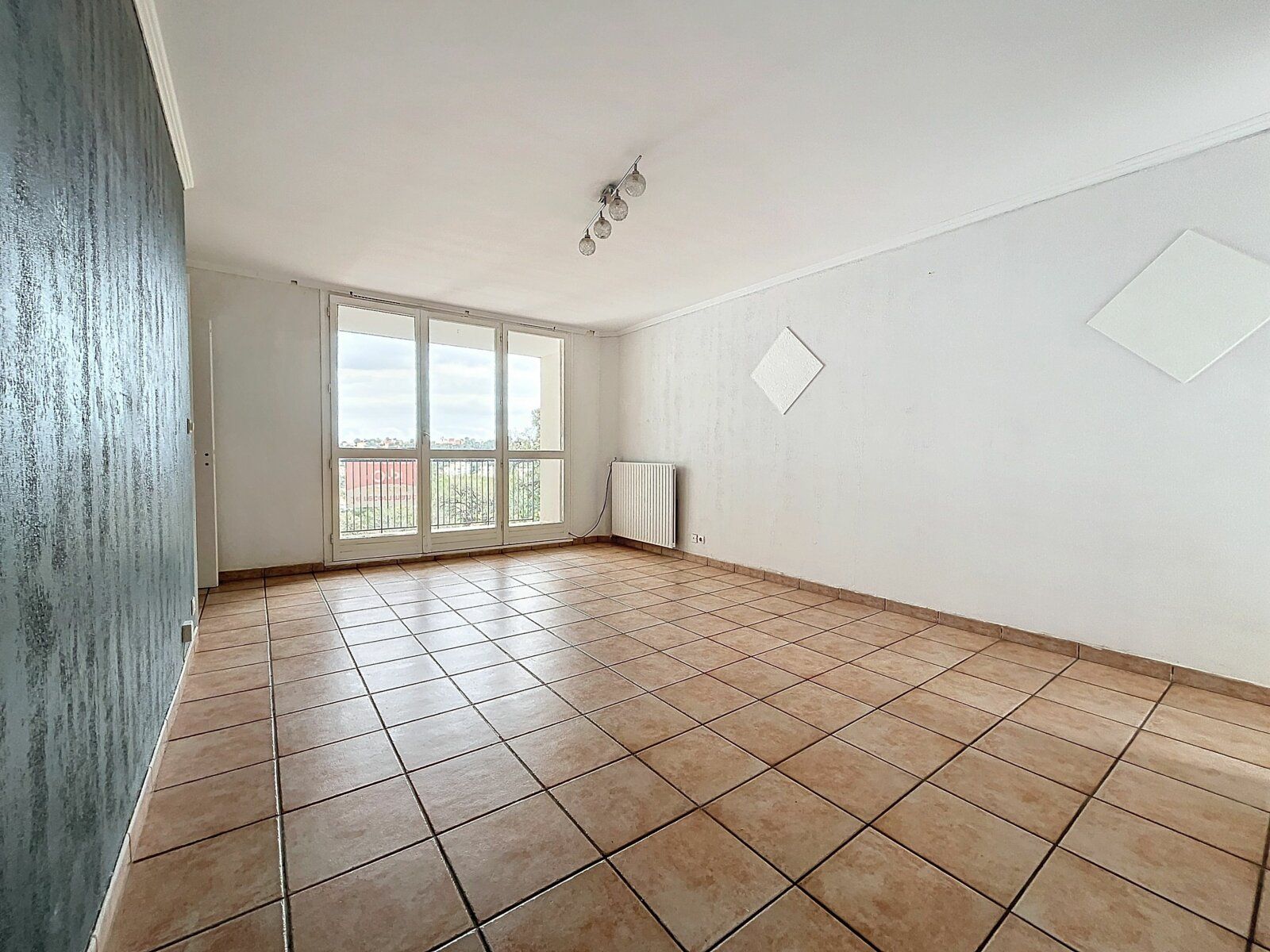 Appartement à vendre 4 80m2 à Saint-Raphaël vignette-4