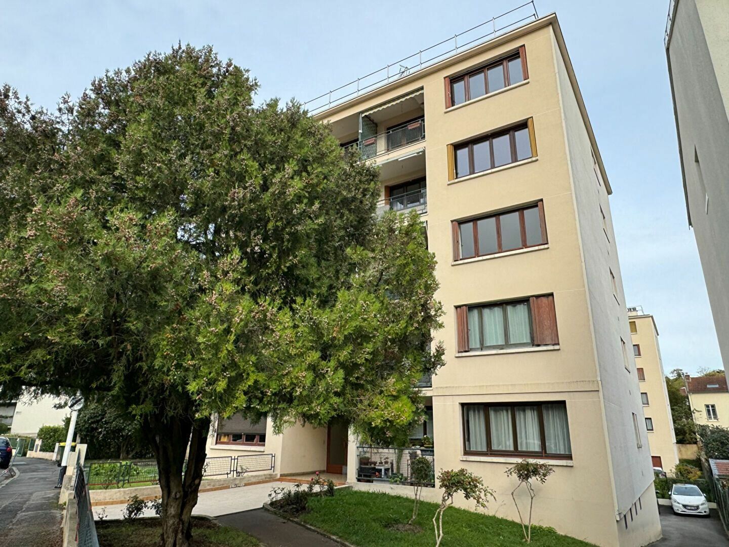 Appartement à vendre 3 67.68m2 à Fontenay-aux-Roses vignette-1