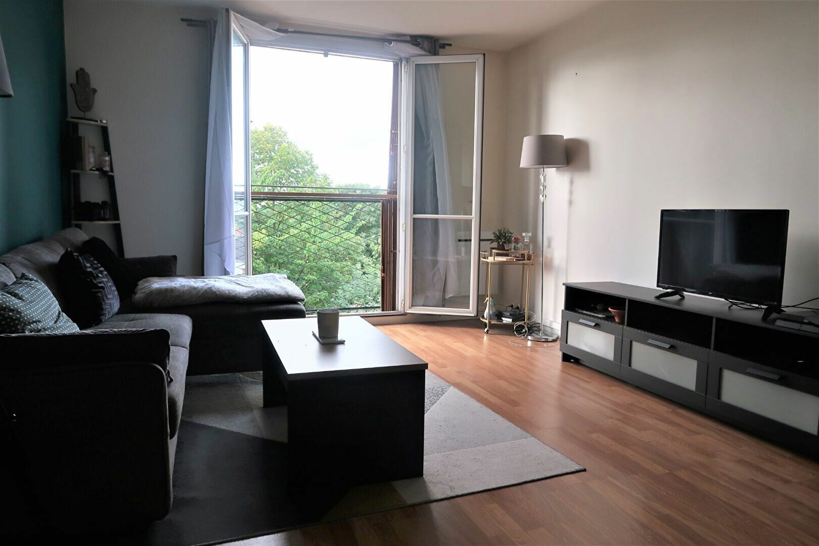 Appartement à vendre 3 55m2 à Neuilly-Plaisance vignette-1
