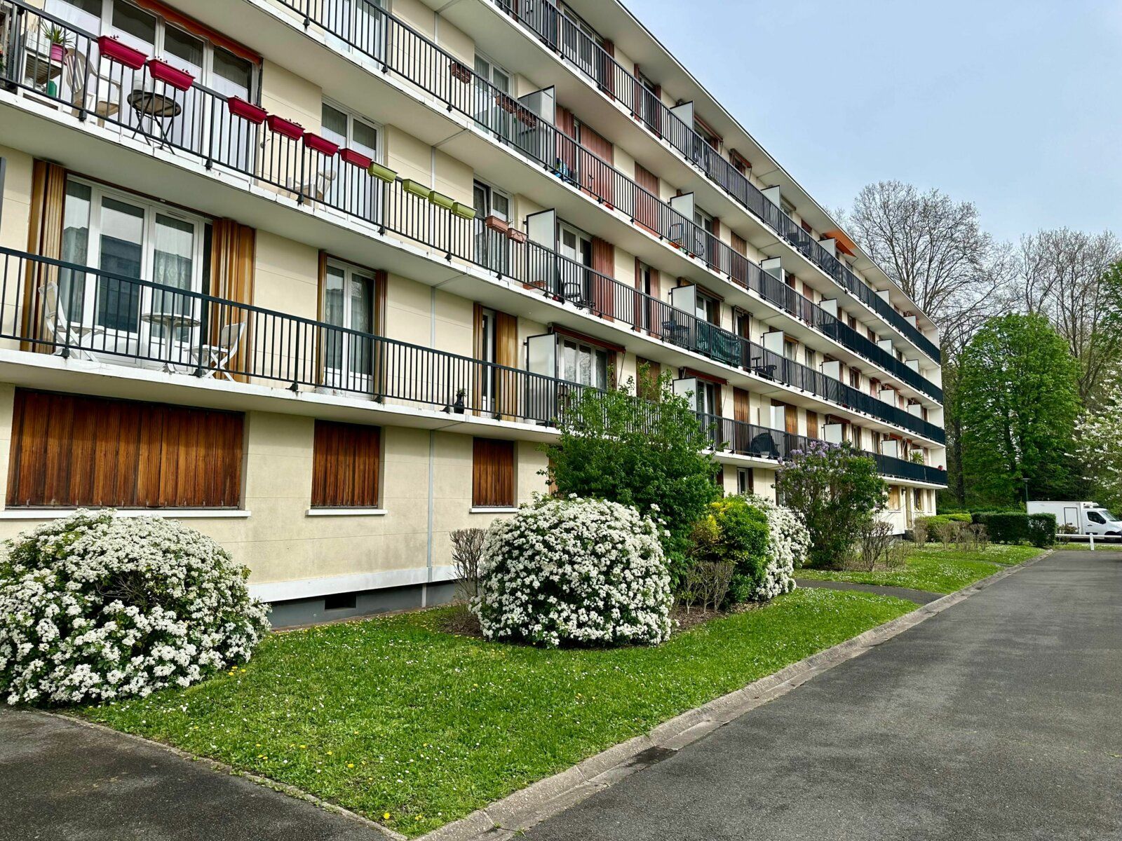 Appartement à vendre 4 67.3m2 à Épinay-sur-Seine vignette-1