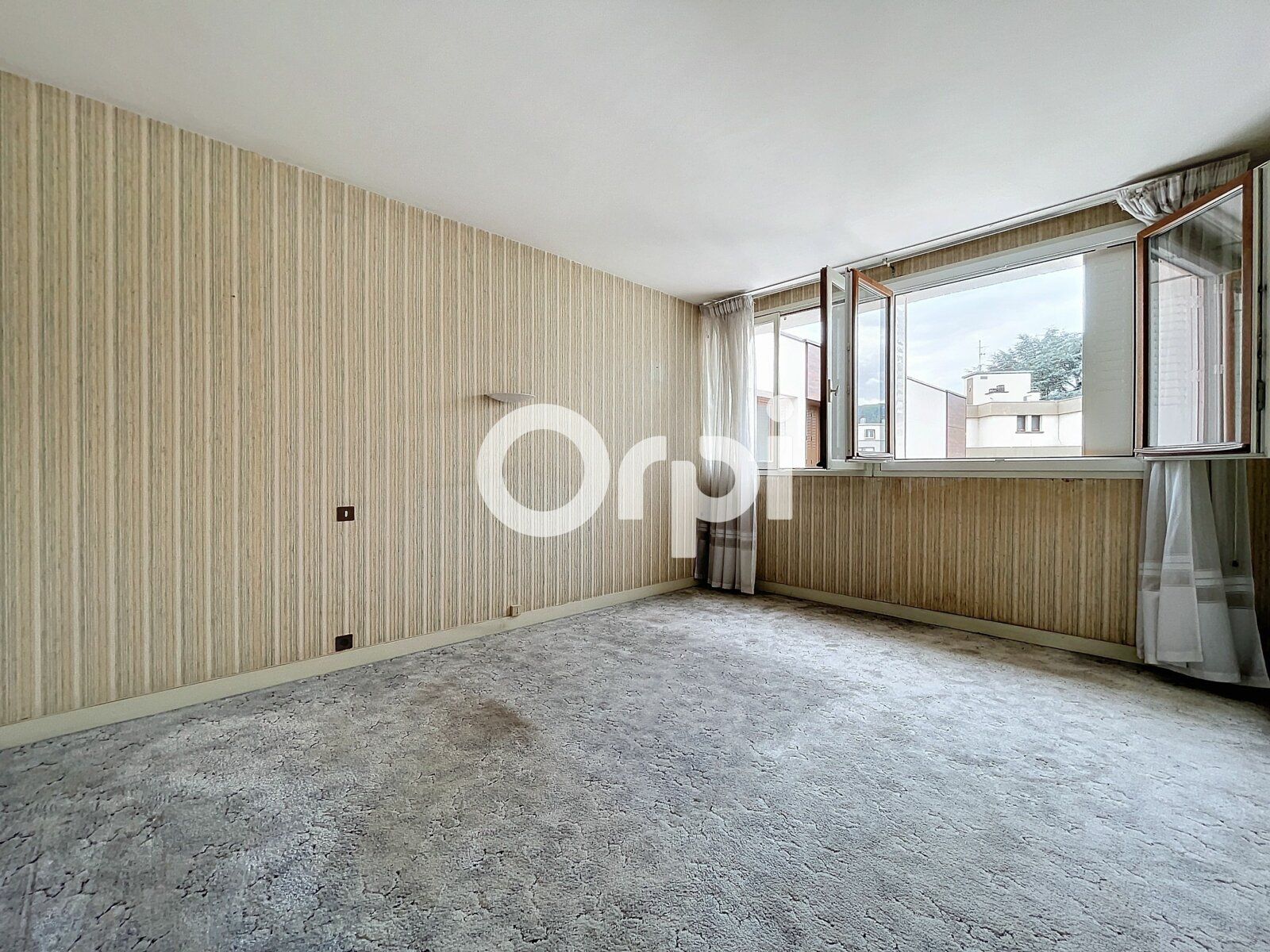 Appartement à vendre 2 66m2 à Clermont-Ferrand vignette-7