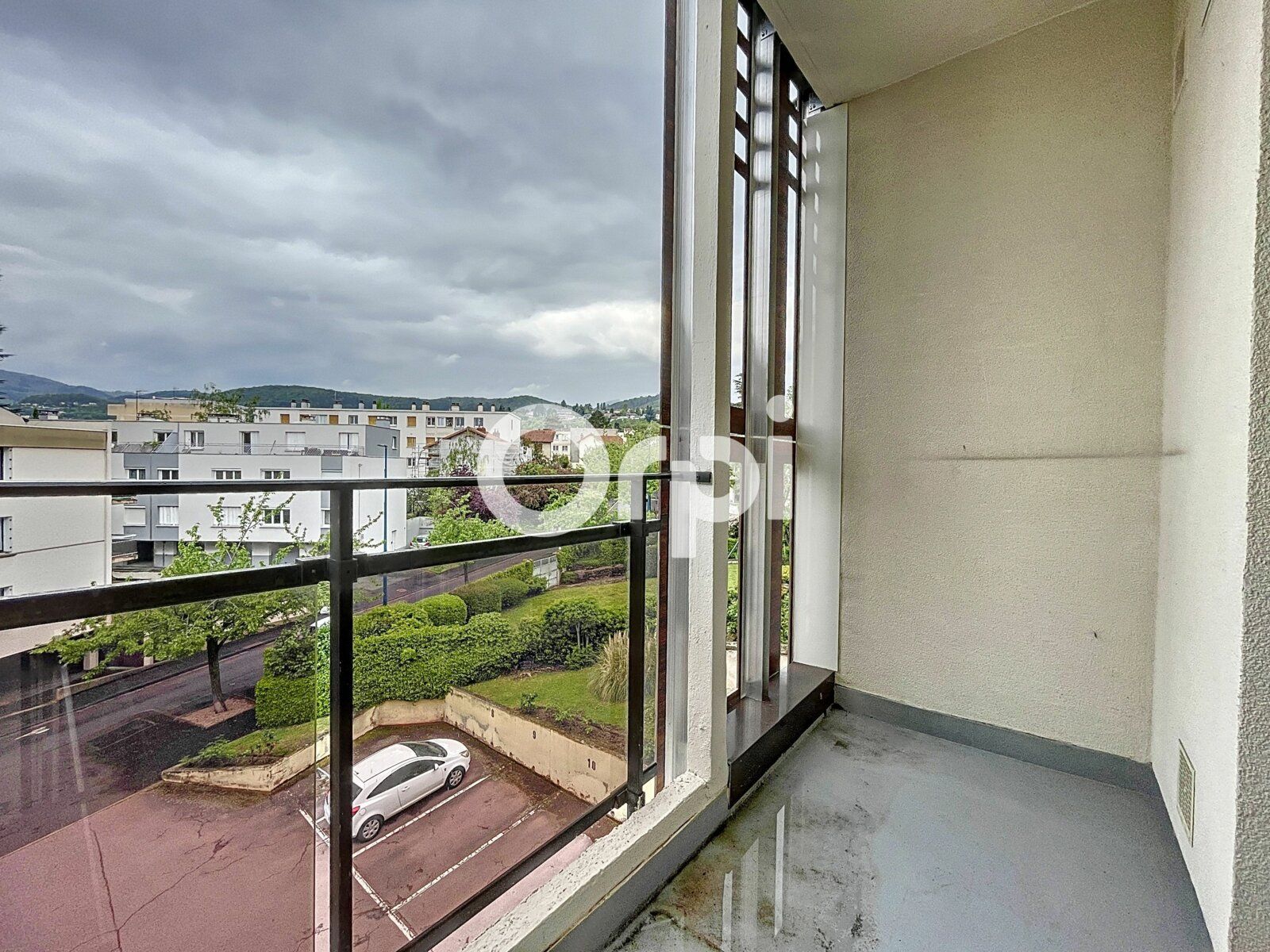 Appartement à vendre 2 66m2 à Clermont-Ferrand vignette-2