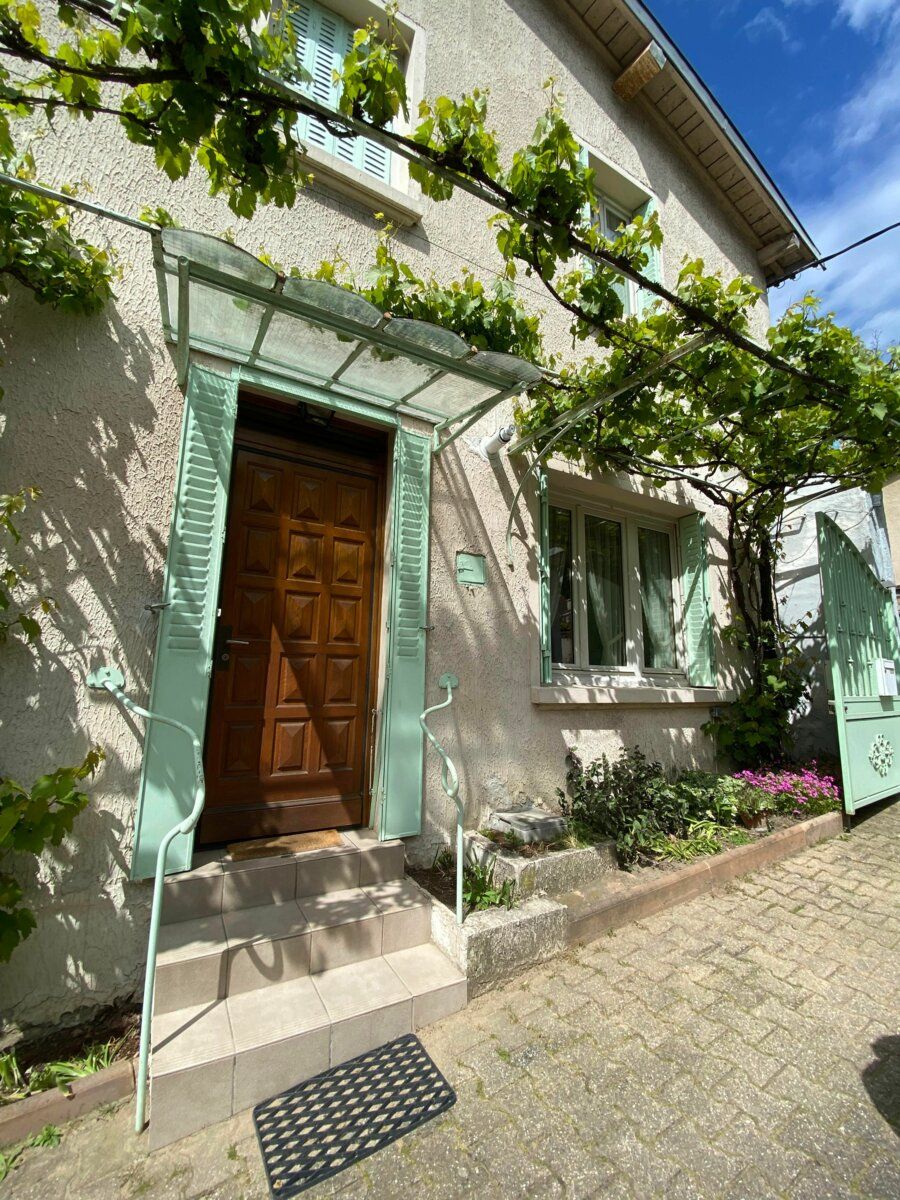 Maison à vendre 4 111m2 à Rochetaillée-sur-Saône vignette-1