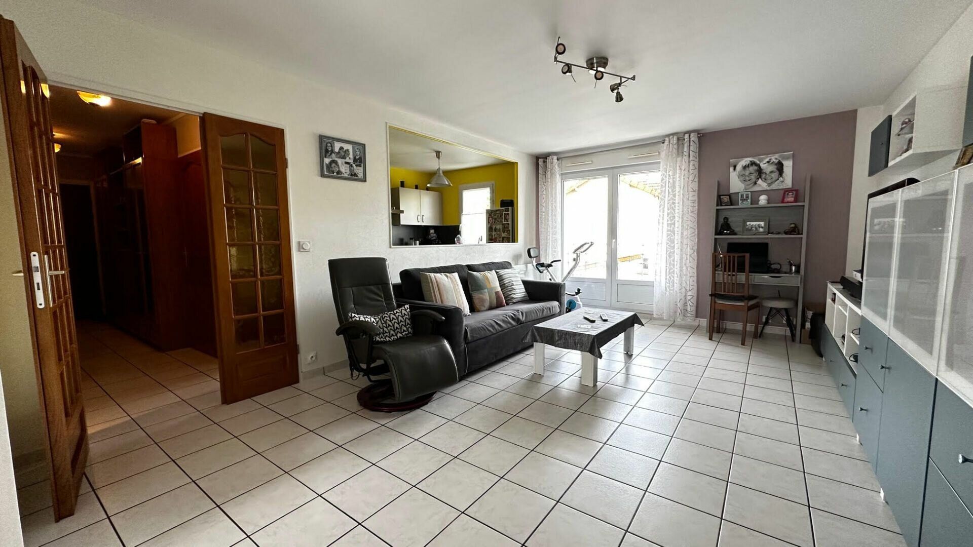 Appartement à vendre 4 84.09m2 à Neuilly-sur-Marne vignette-5