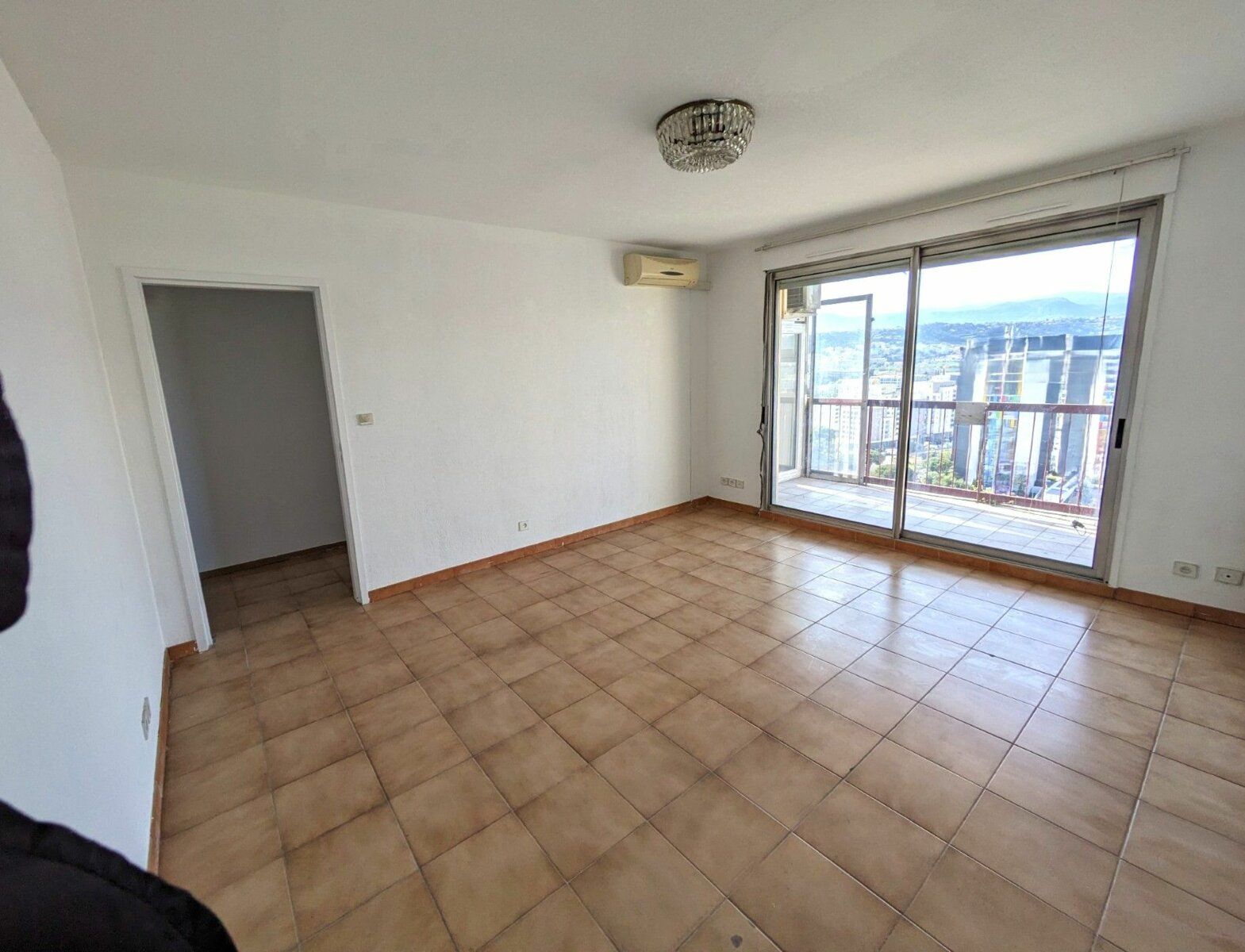 Appartement à vendre 2 48m2 à Nice vignette-1