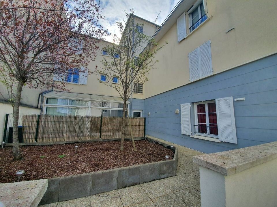 Appartement à vendre 0 24m2 à Vigneux-sur-Seine vignette-1